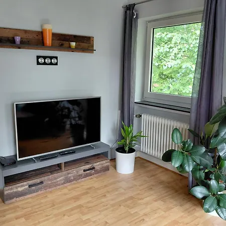 Appartement In Zentraler Lage Naehe Bahnhof Mit 3 Schlafzimmern, Wohnzimmer, Kueche, Bad, Gaeste-wc Und Grossem Balkon, Parkplaetze Vorhanden *